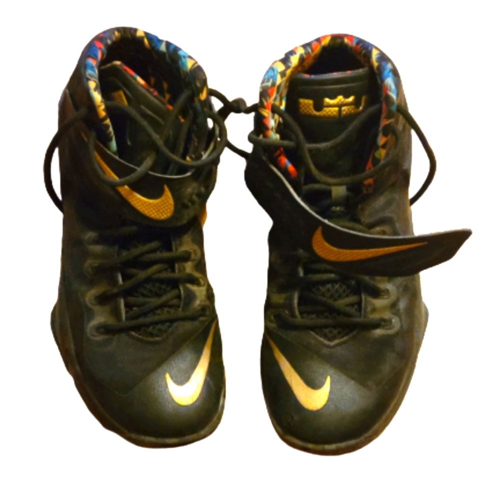 Nike LeBron James zoom black and gold sneakers. Size 11